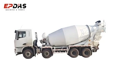 Camion cu agitator de beton